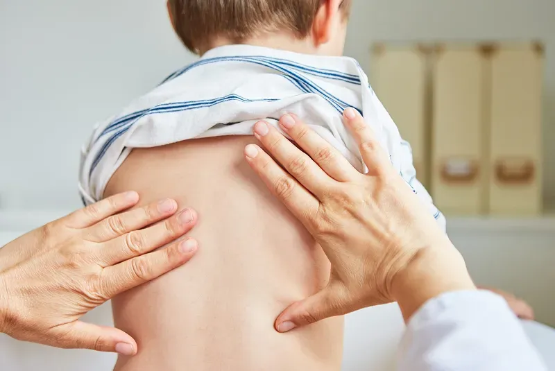 osteopathe-la-rochelle-enfant